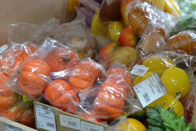 Муляжи фруктов и овощей