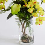 Цветочная композиция в вазе